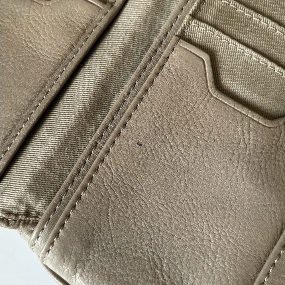 Fossil Wallet - Picture 4 of 6